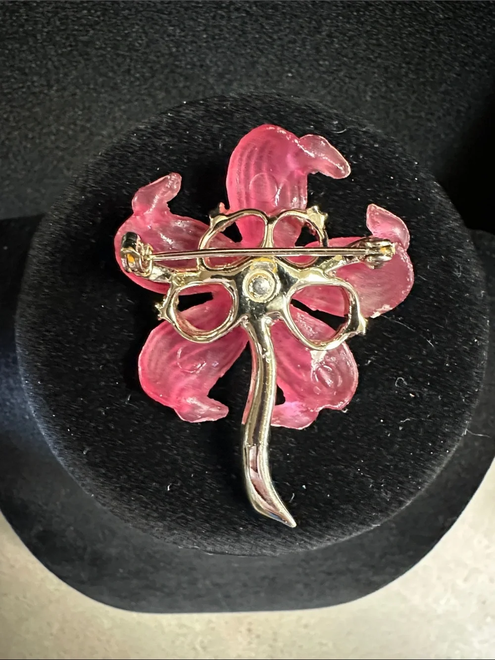 Elegant Vintage Molded Pink Lucite Floral Crystal Brooch